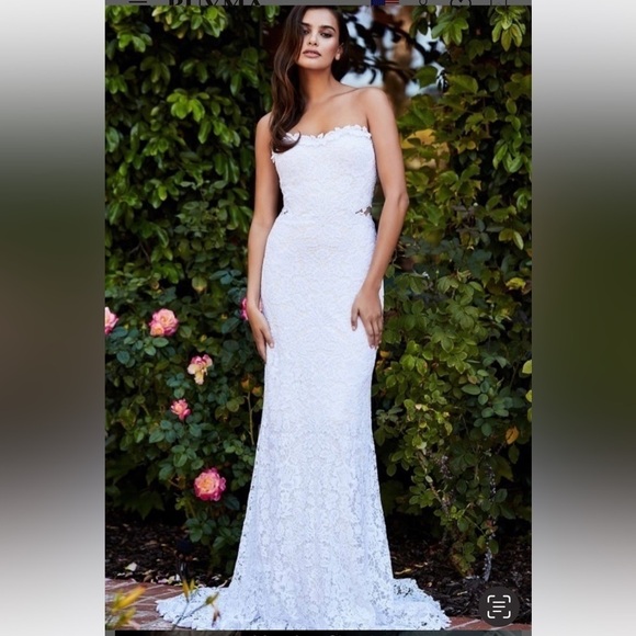 Tadashi Shoji Strapless Lace Wedding Dress - Picture 1 of 16